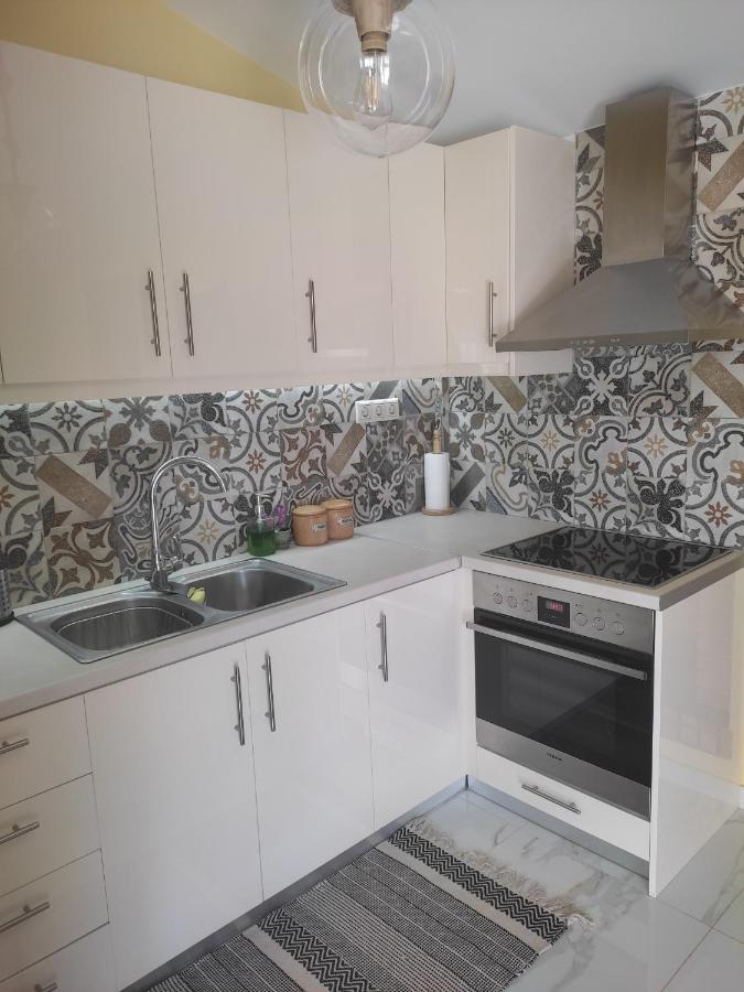 Feel Like Home Atenas Exterior foto
